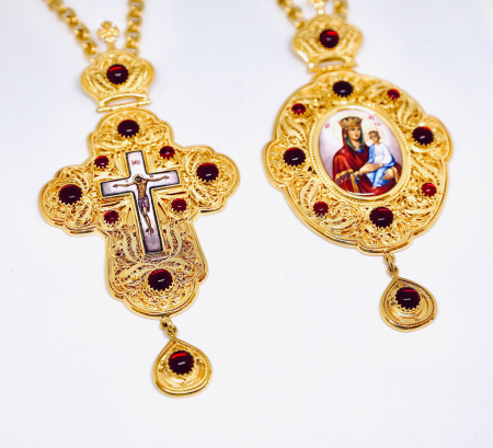 Панагия и крест