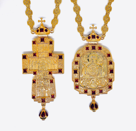 Панагия и крест