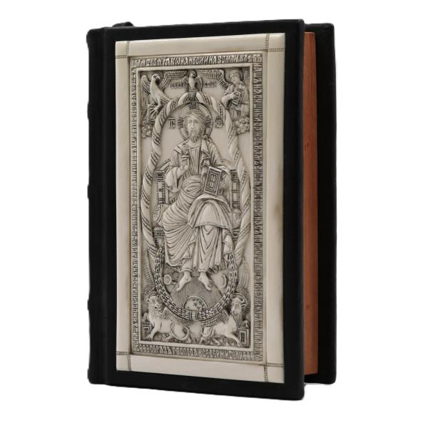 Евангелие в кожаном переплете