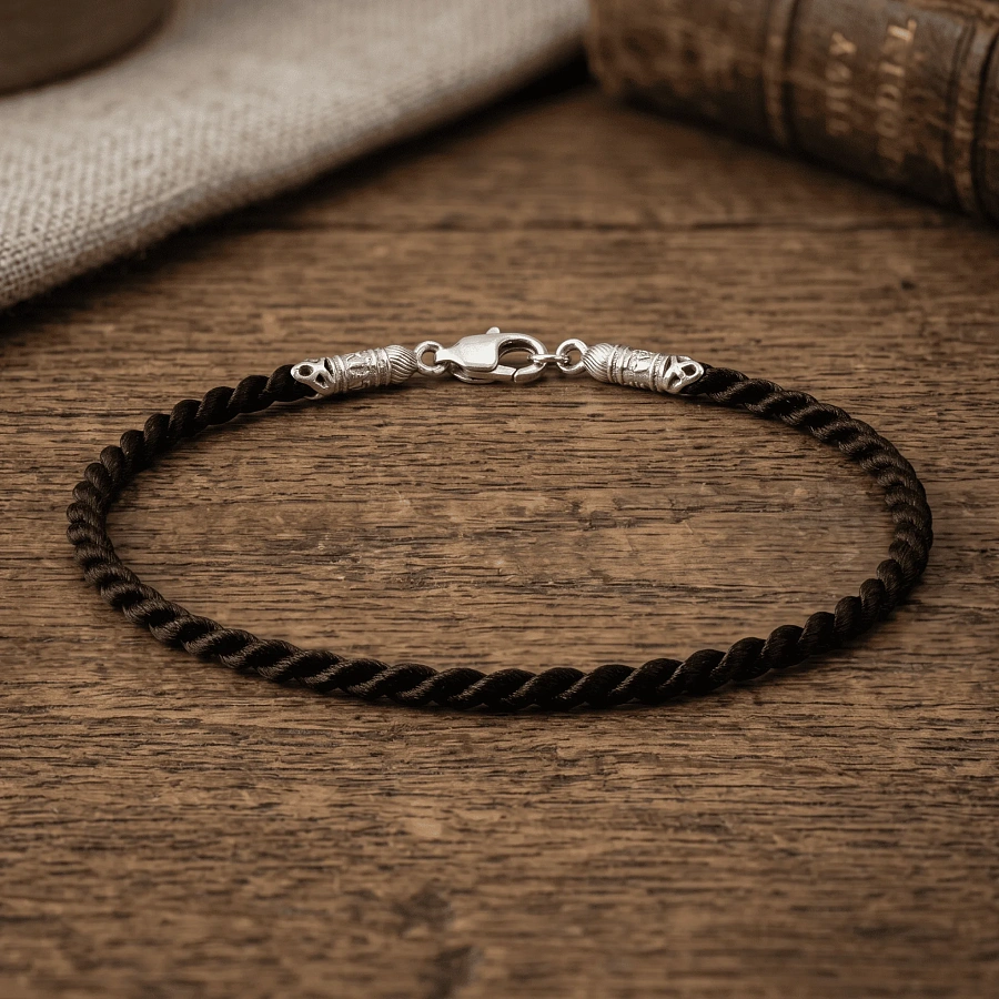 Браслет «Спаси и сохрани» черная шелковая нить 
